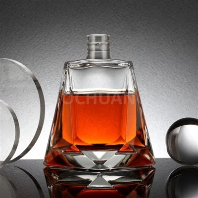 700ml دائىملىق ھاراق ئەينەك بوتۇلكىسى